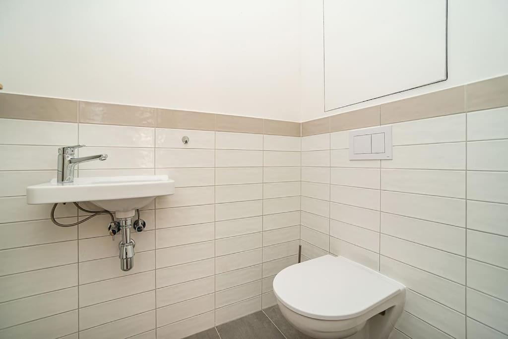 Stylish Flat With Terrace And Ac *