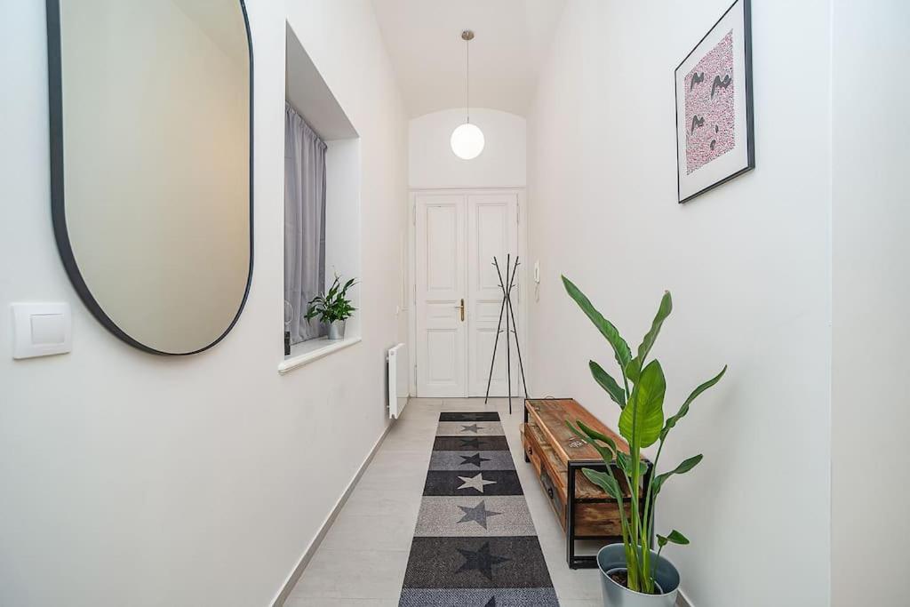 Stylish Flat With Terrace And Ac Appartamento *